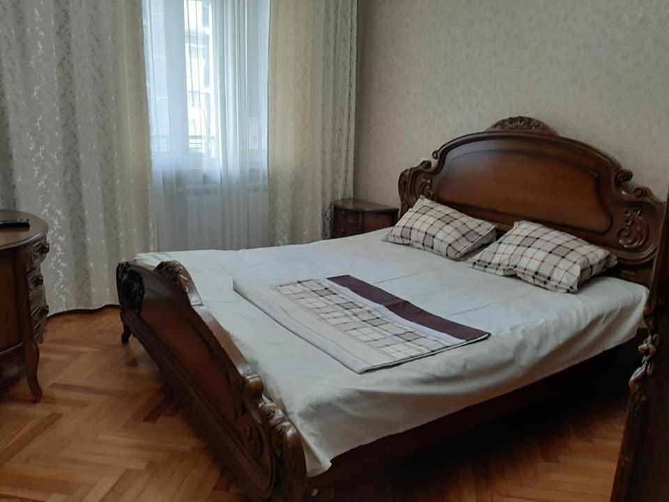 Apartment Жужуна Batumi Kültér fotó